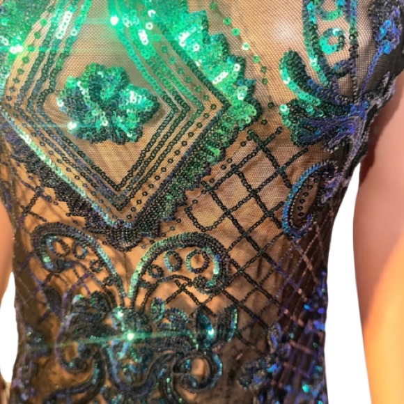 Iridescent sequin dress - Picture 3 of 5